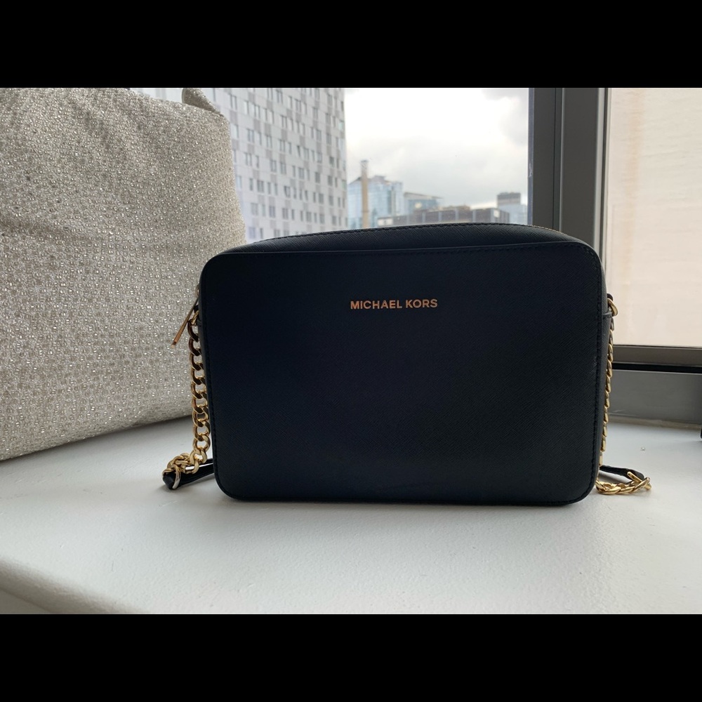 Black Michael Kors bag